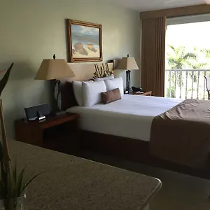Shores , Lahaina United States